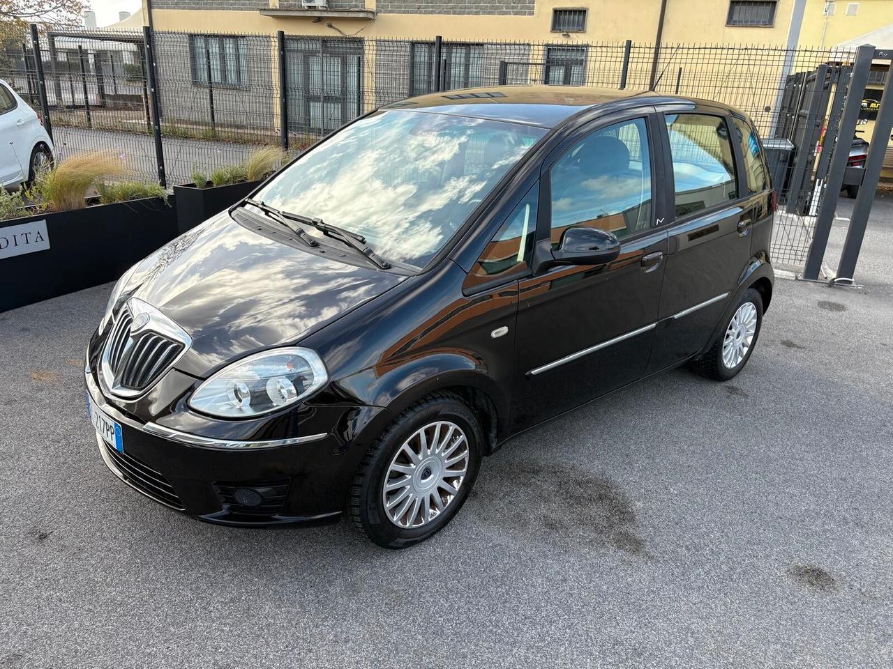 Lancia MUSA 1.4 - 110000km - adatta nepatentati