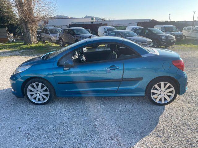 PEUGEOT 207 1.6 HDi 110CV CC Féline