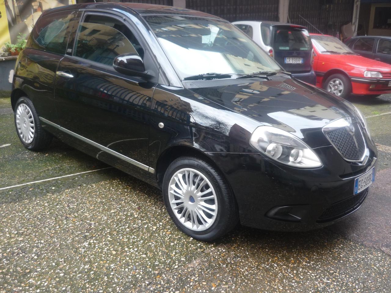 Lancia Ypsilon 1.2 69 CV Diva