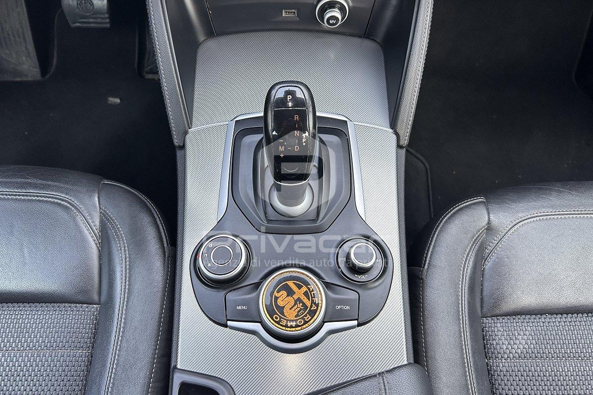 ALFA ROMEO Stelvio 2.2 Turbodiesel 180 CV AT8 RWD Executive