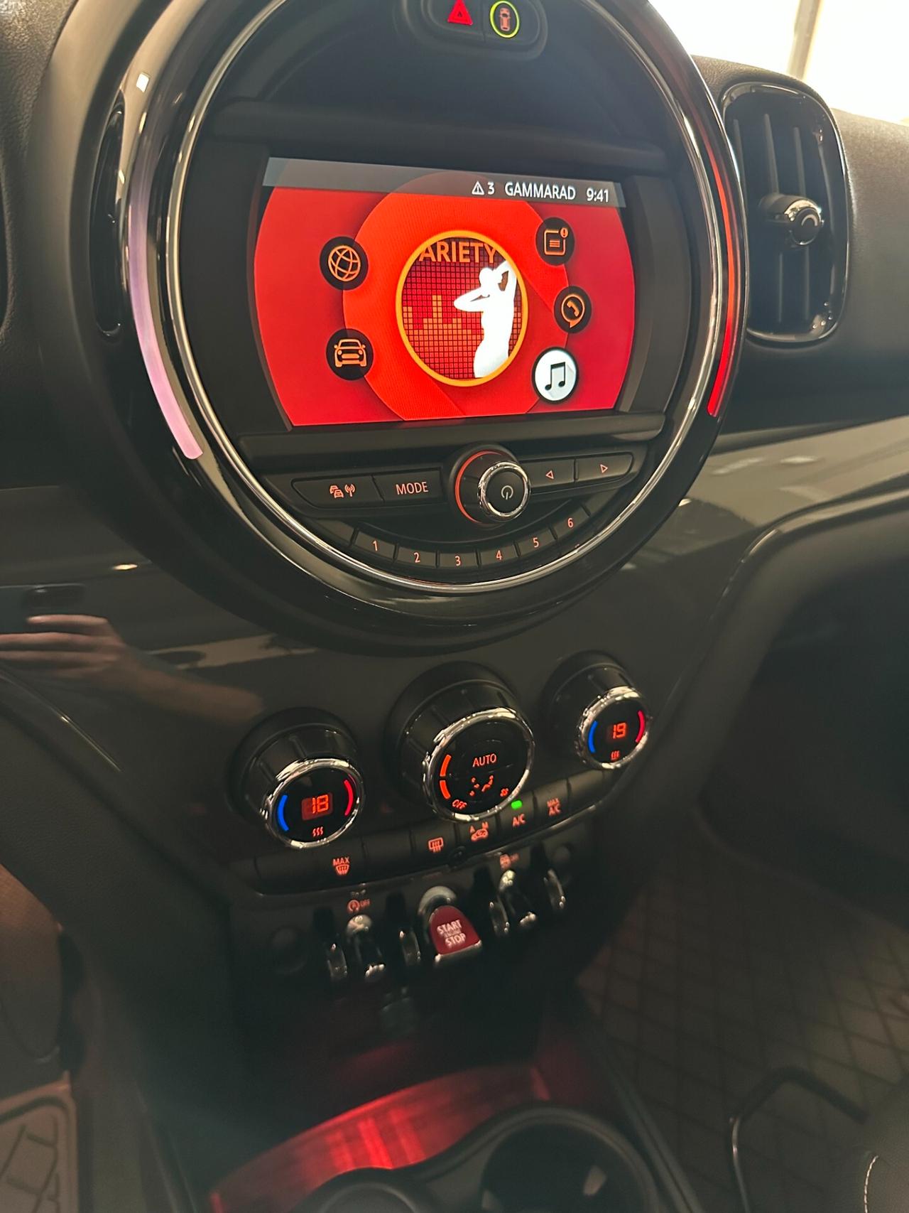 Mini Cooper Countryman 1.5 ALL4 benzina 136cv