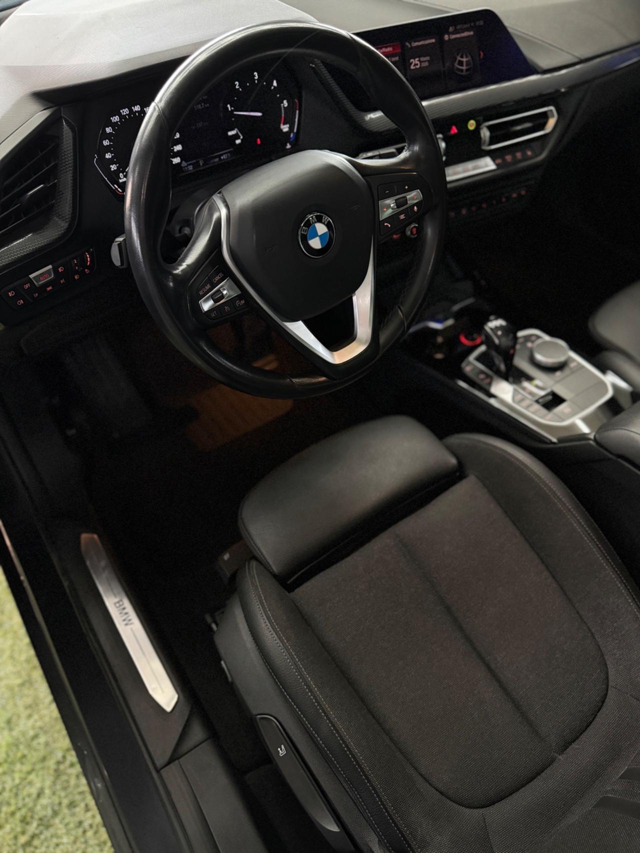 Bmw 118d 5p. Sport TETTO APRIBILE