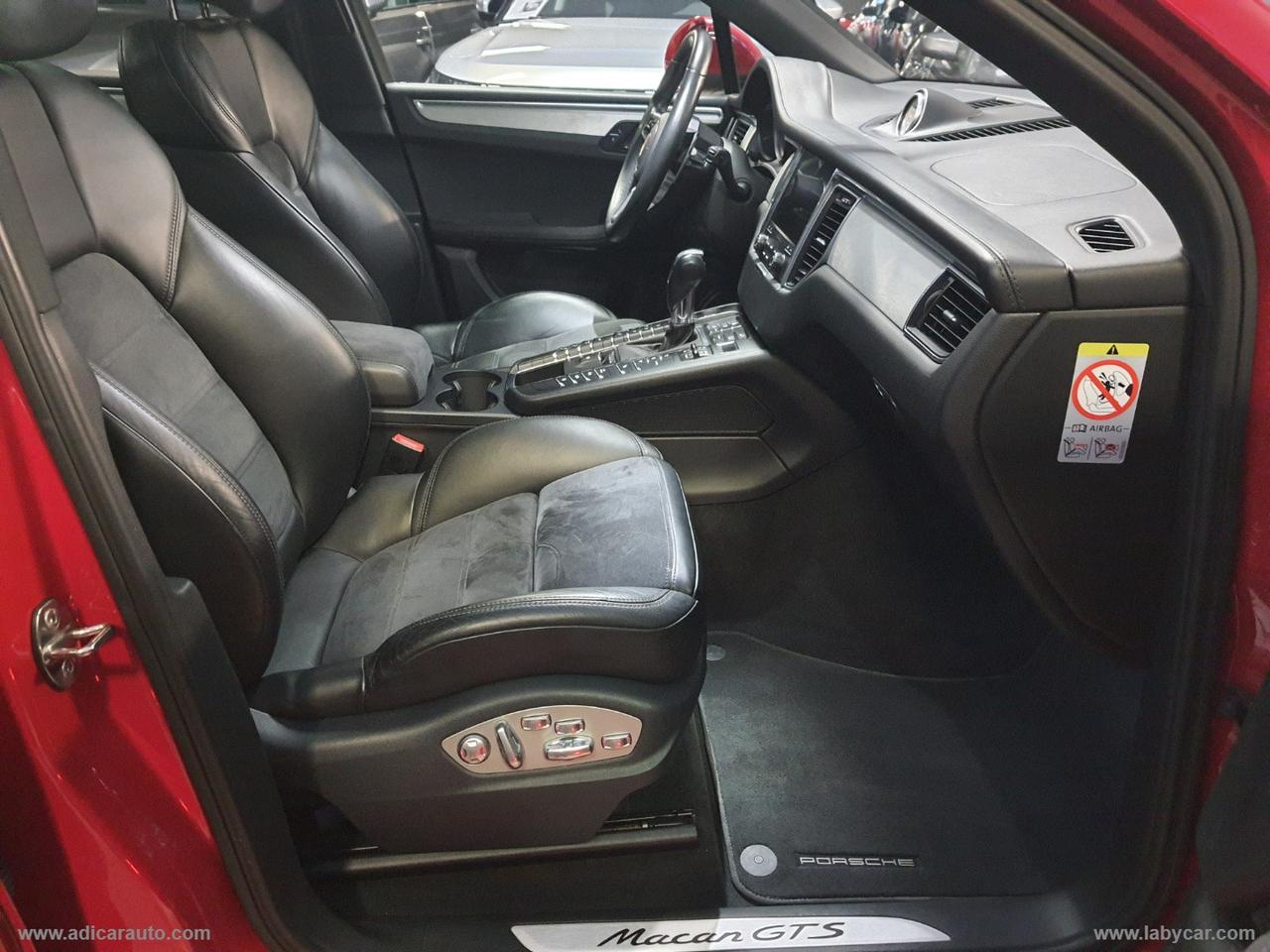 PORSCHE Macan 3.0 GTS