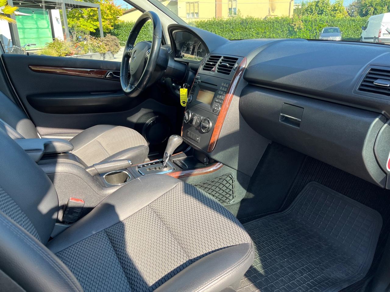 Mercedes-benz A 180 CDI Avantgarde ok Per neopatentato.