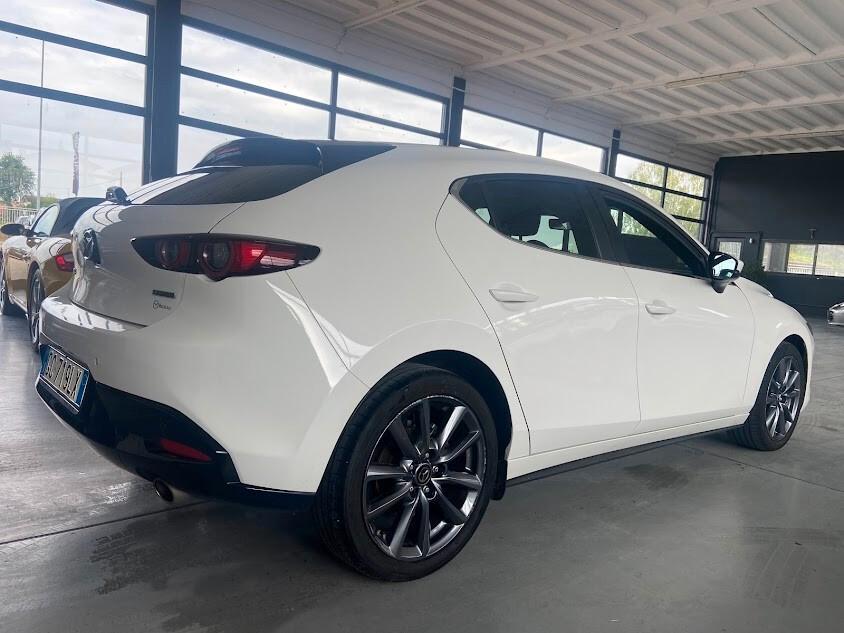 Mazda 3 2.0 L E-SKYACTIV-G M-HYBRID 61.000KM