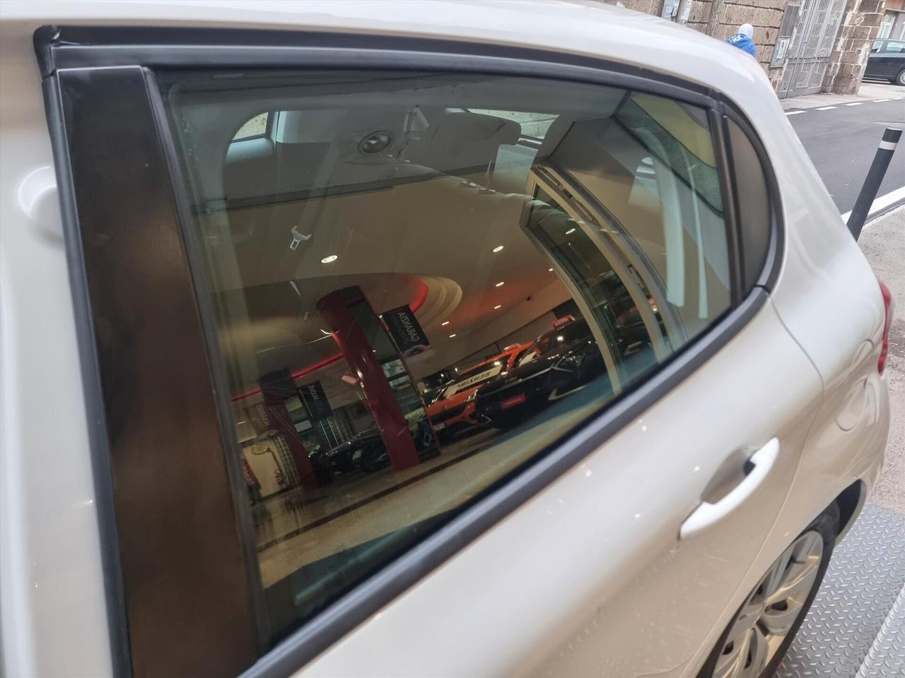 Peugeot 208 PureTech 68 5 porte Access 1.0 BENZ