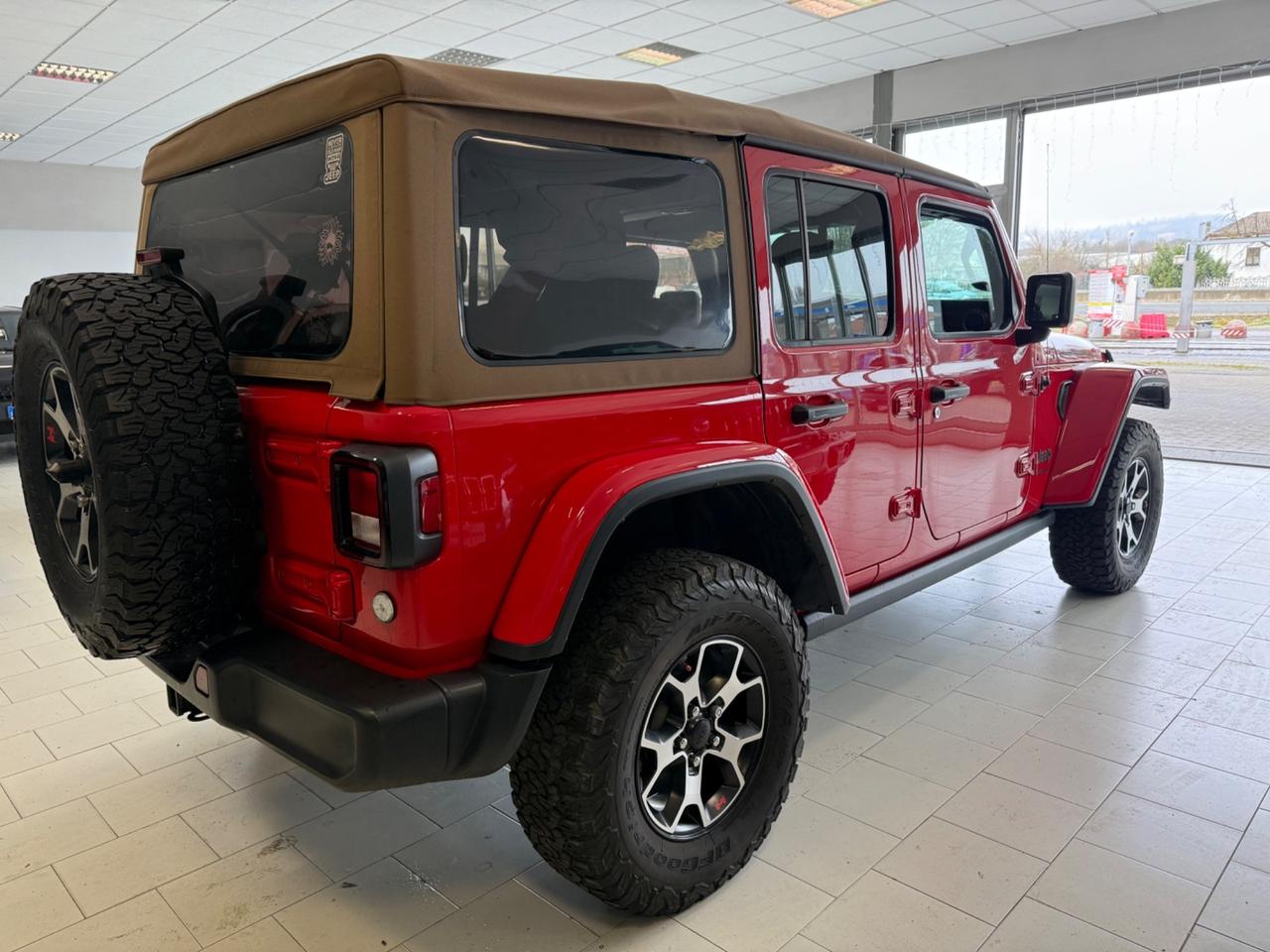 Jeep Wrangler Rubicon 3.6 V6 cambio meccanico