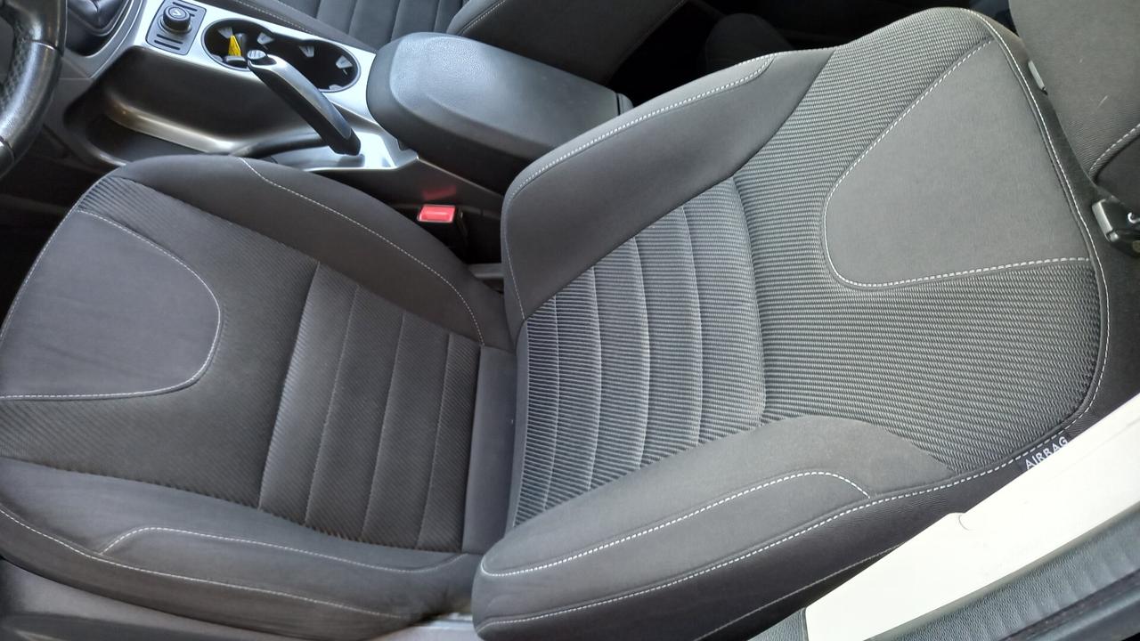 Ford Kuga 2.0 TDCI 140 CV 4WD Titanium