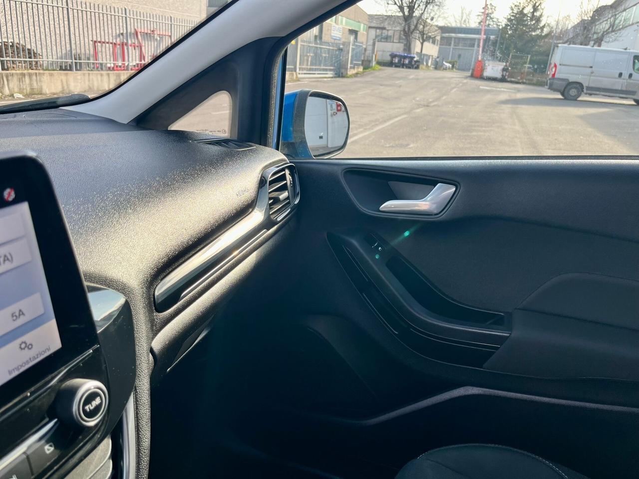 Ford Fiesta 1.1benz 2019 108.000km perfetta per neopatentati