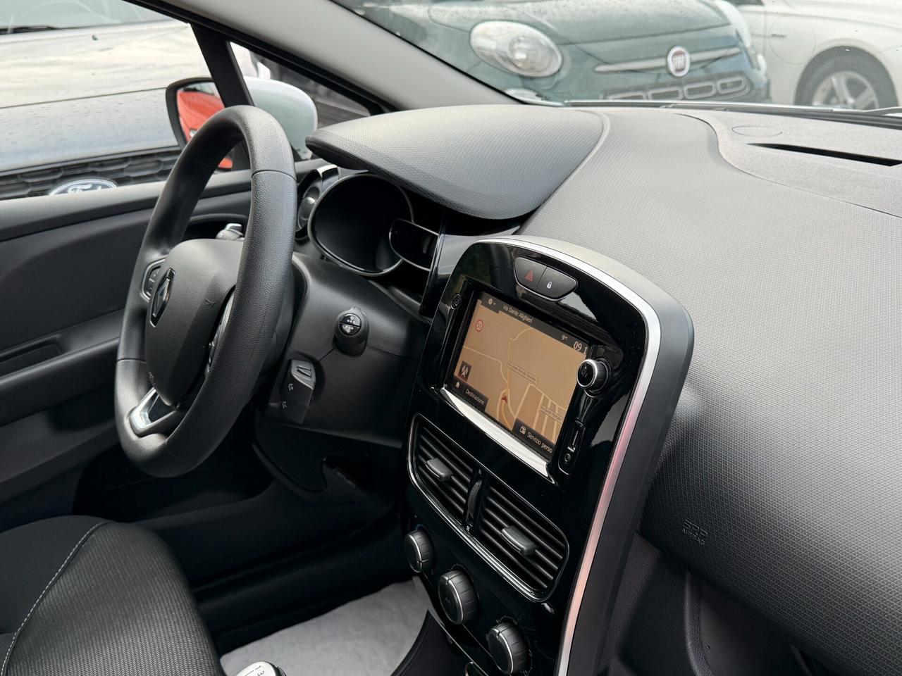 Renault Clio 1.5 DCI 75 cv. ENERGY BUSINESS (Autocarro 4P. N1)