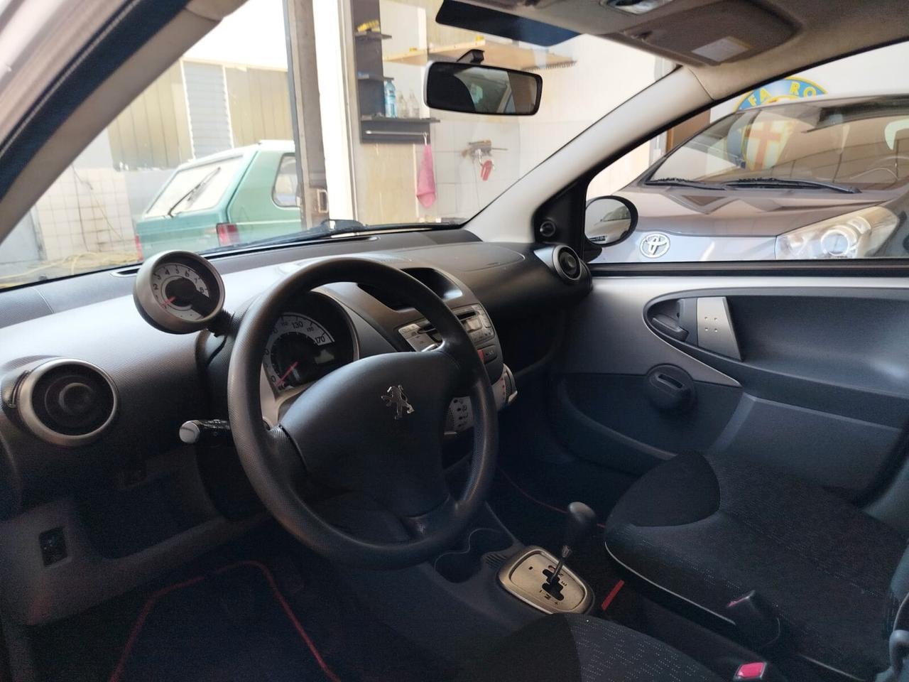 Peugeot 107 1.0 12v Allure (sweet years) 5p 2tronic FL