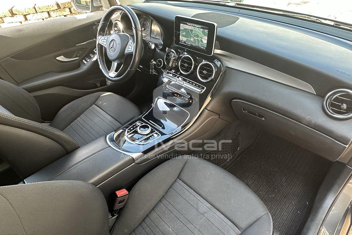 MERCEDES GLC 220 d 4Matic Business