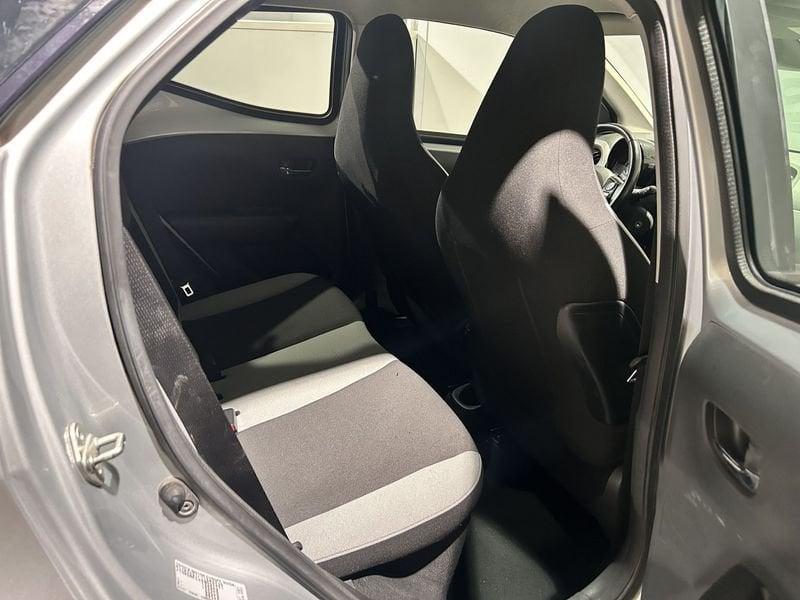 Toyota Aygo 1.0 VVT-i x-play TSS