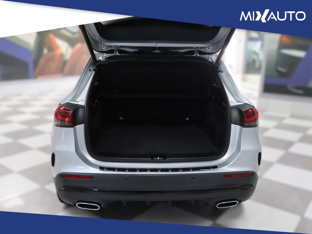 Mercedes-Benz GLA 200 D Premium AUTO