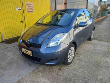 TOYOTA Yaris 1.3 5 porte Sol NEOPATENTATI
