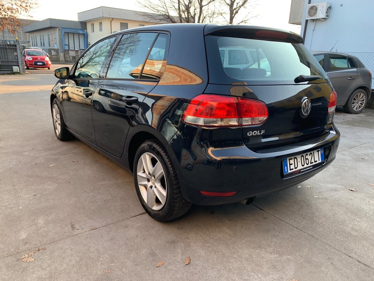 Volkswagen Golf 1.6 TDI DPF 5p.