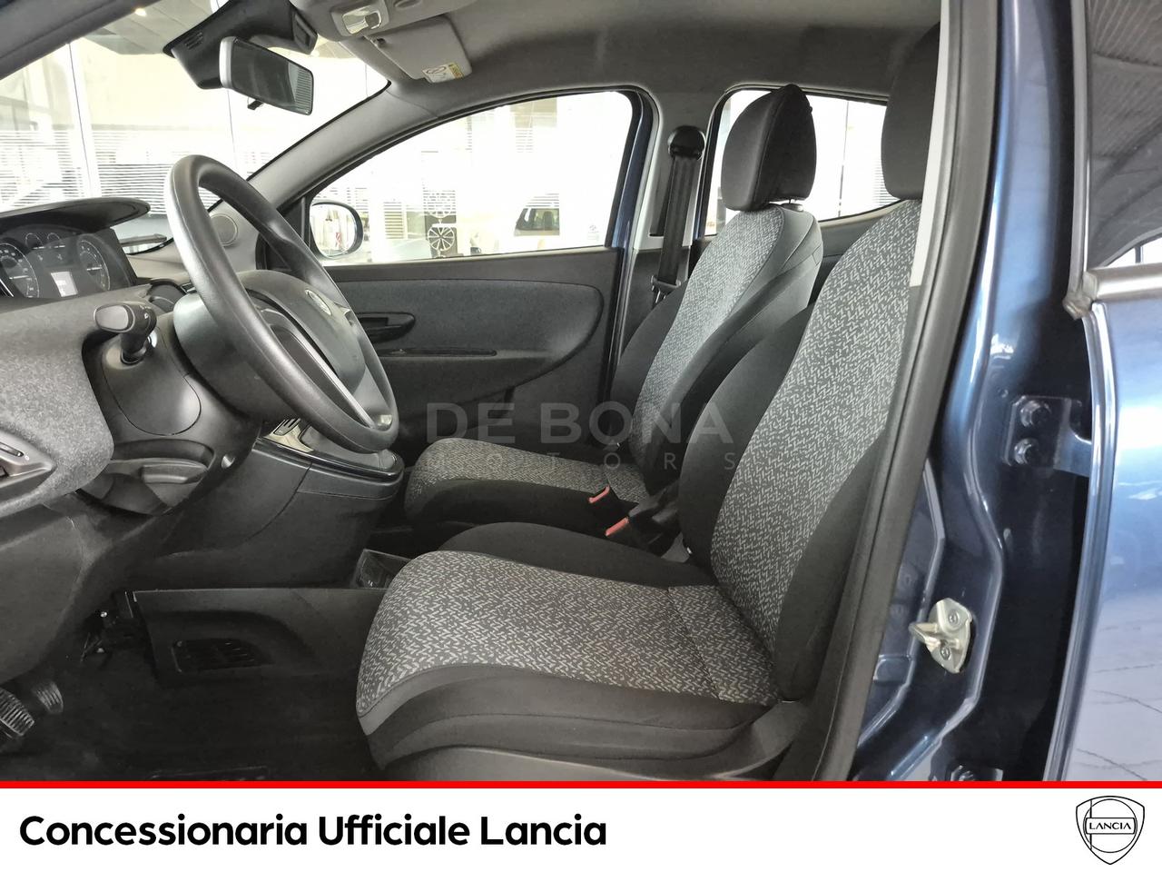 Lancia Ypsilon 1.0 firefly hybrid gold s&s 70cv