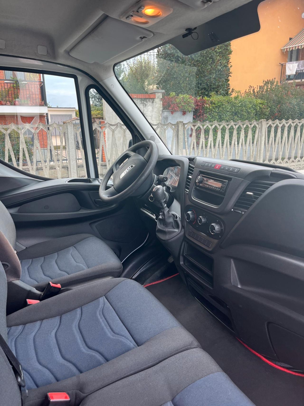 Iveco Daily 2.3 Diesel HKa 35 S V Radstand