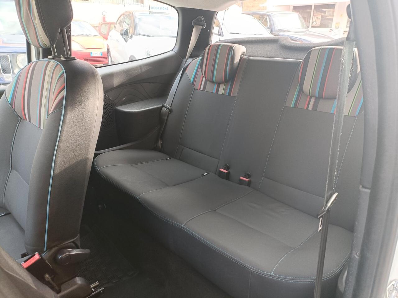 Renault Twingo 1.2 16V Live