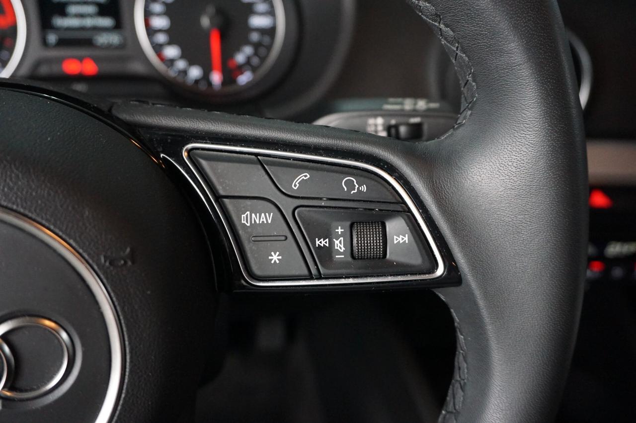 Audi Q2 35 TDI S tronic Business Advanced