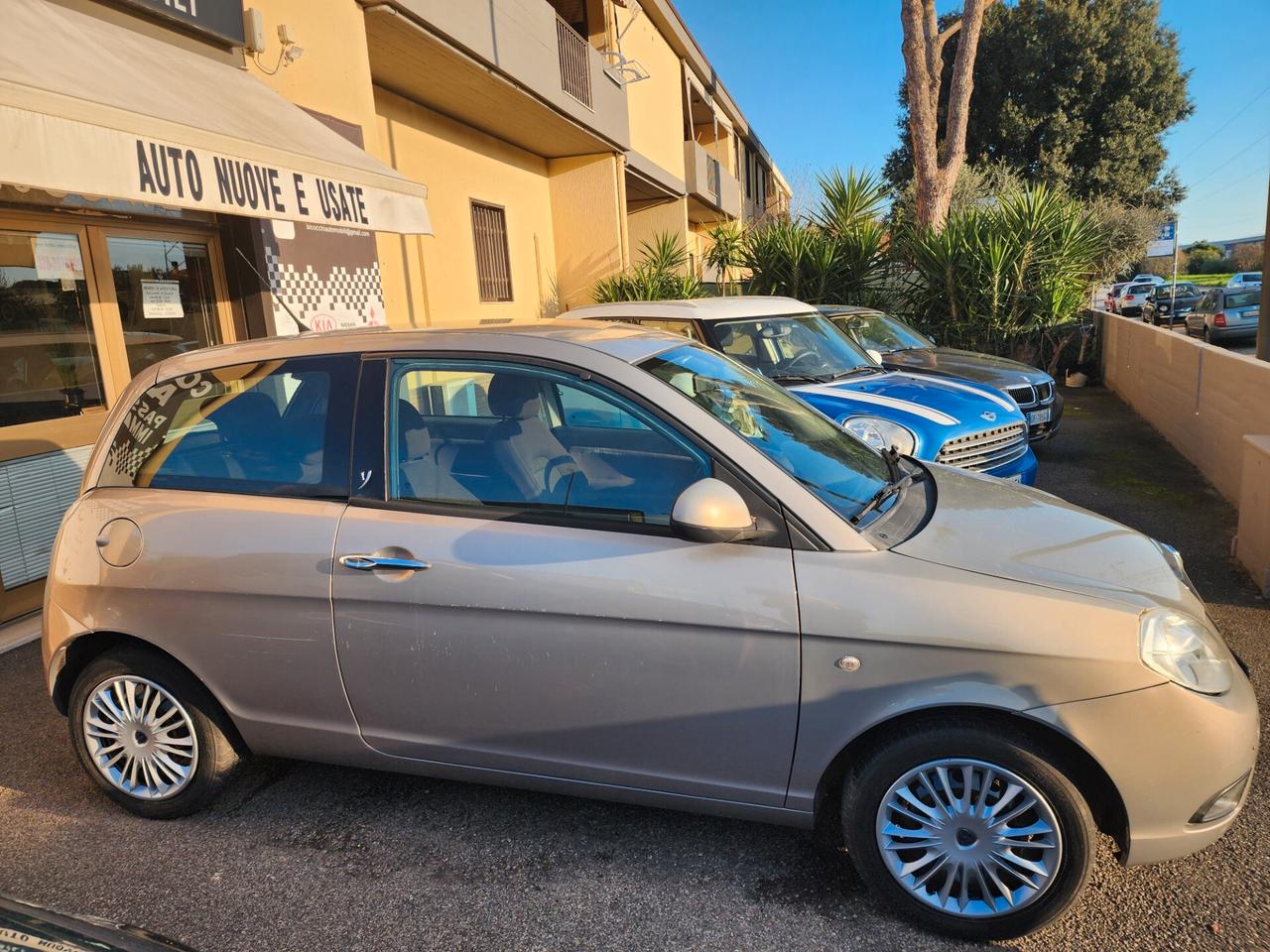Lancia Ypsilon 1.2 69 CV Argento