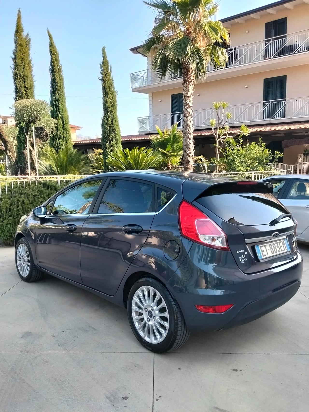 Ford Fiesta 1.5 TDCi 75CV 5 porte Titanium
