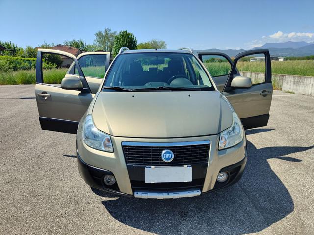 FIAT Sedici 1.6 BENZ./ G.P.L. 4x4 Emotion