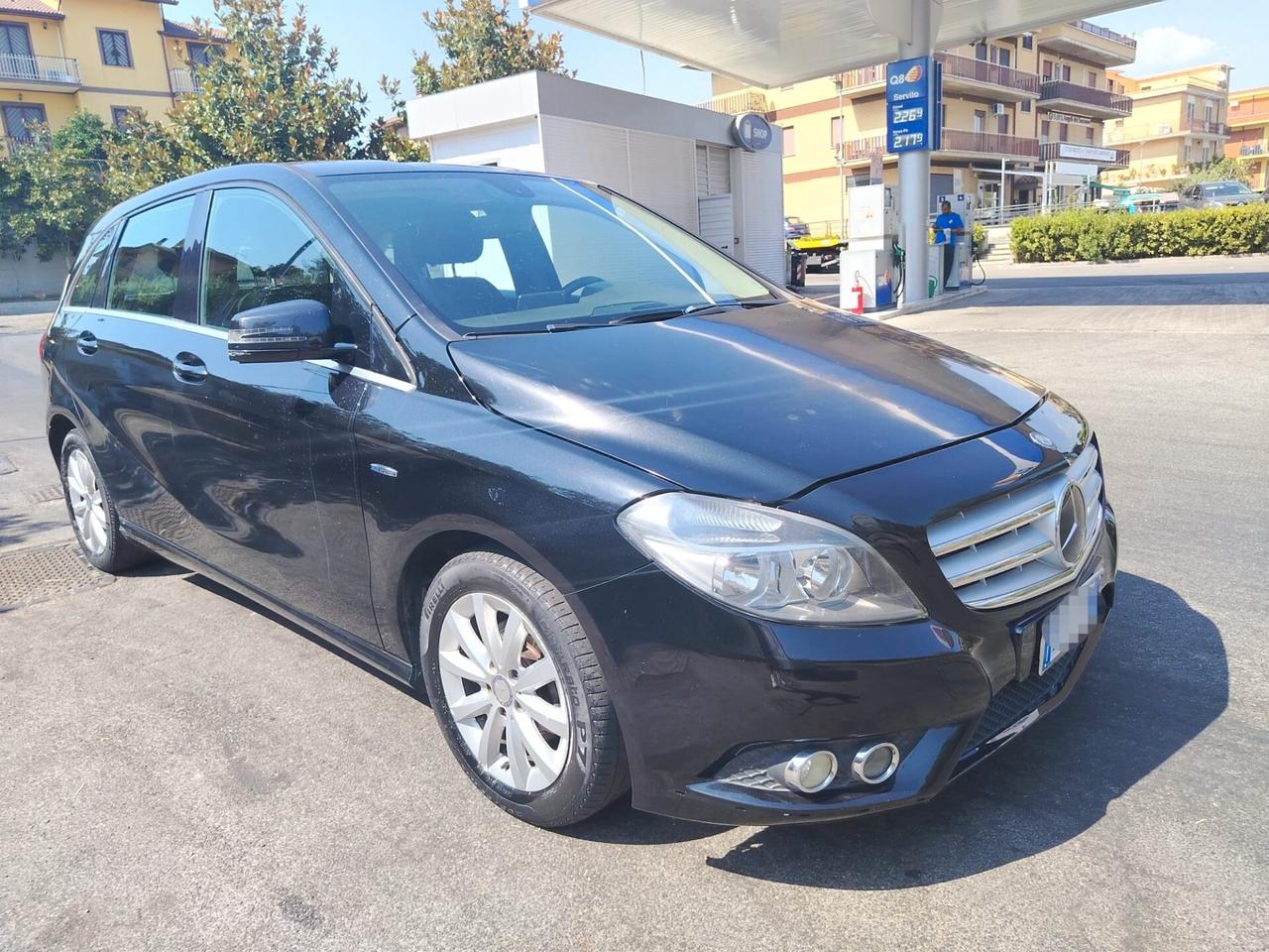 Mercedes-benz B 180 Premium