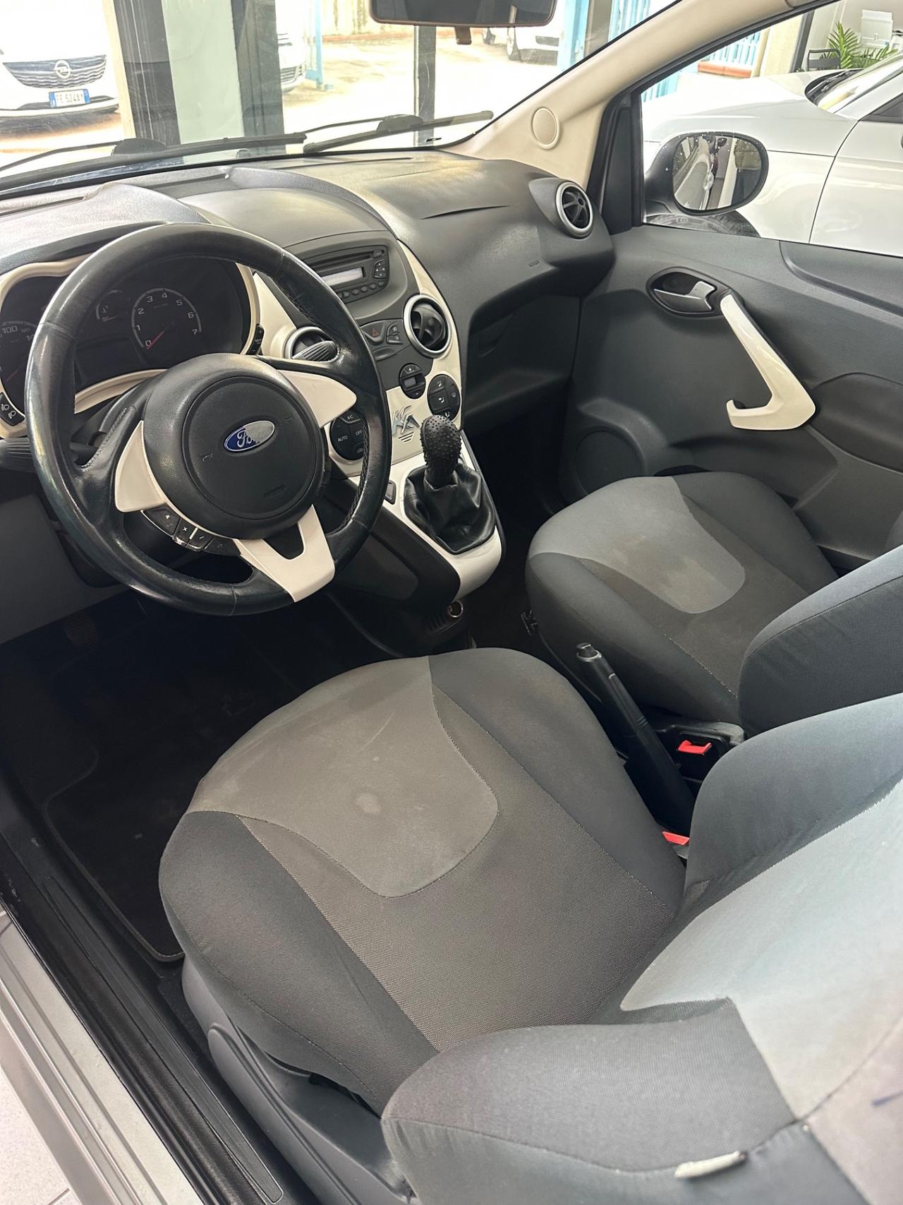 Ford Ka 1.2 8V 69CV Titanium