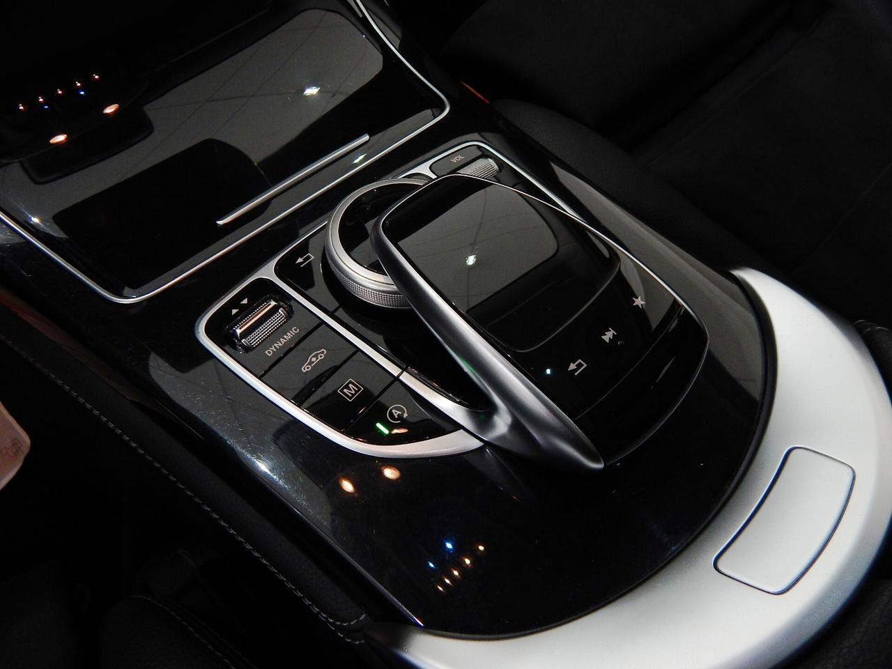 Mercedes-Benz GLC 220 d Premium AMG 4matic Aut. TETTO-NAVI-PELLE-PARK-LED