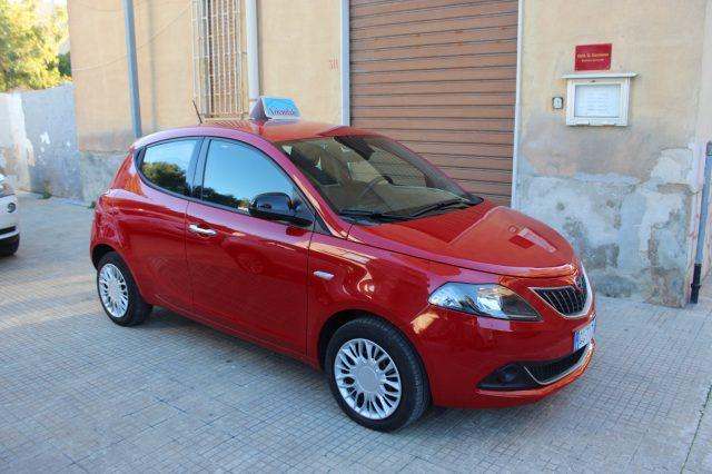 LANCIA Ypsilon 1.0 Hybrid Ecochic ( X NEO PATENTATI)