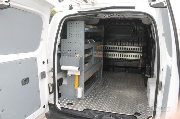 Nissan e-nv200 elettrico furgone attrezzati