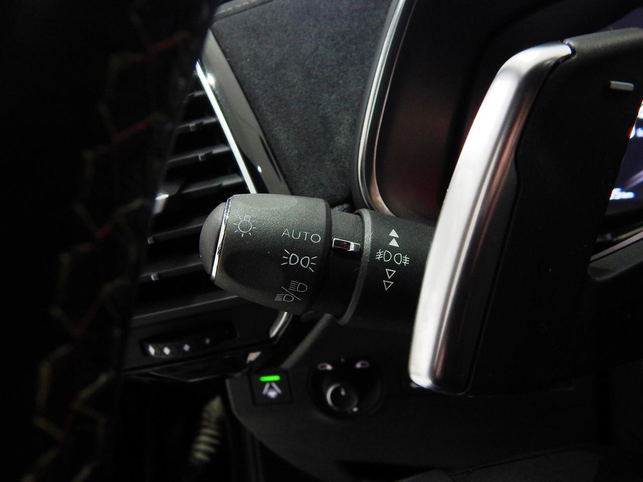 DS Automobiles DS 7 Crossback 1.5 bluehdi Performance Line+ 130cv Aut NAVI-PELLE