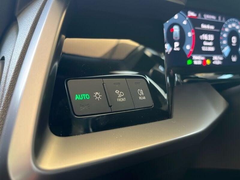 Audi A3 Sportback 30 TDI S tronic S line Edition