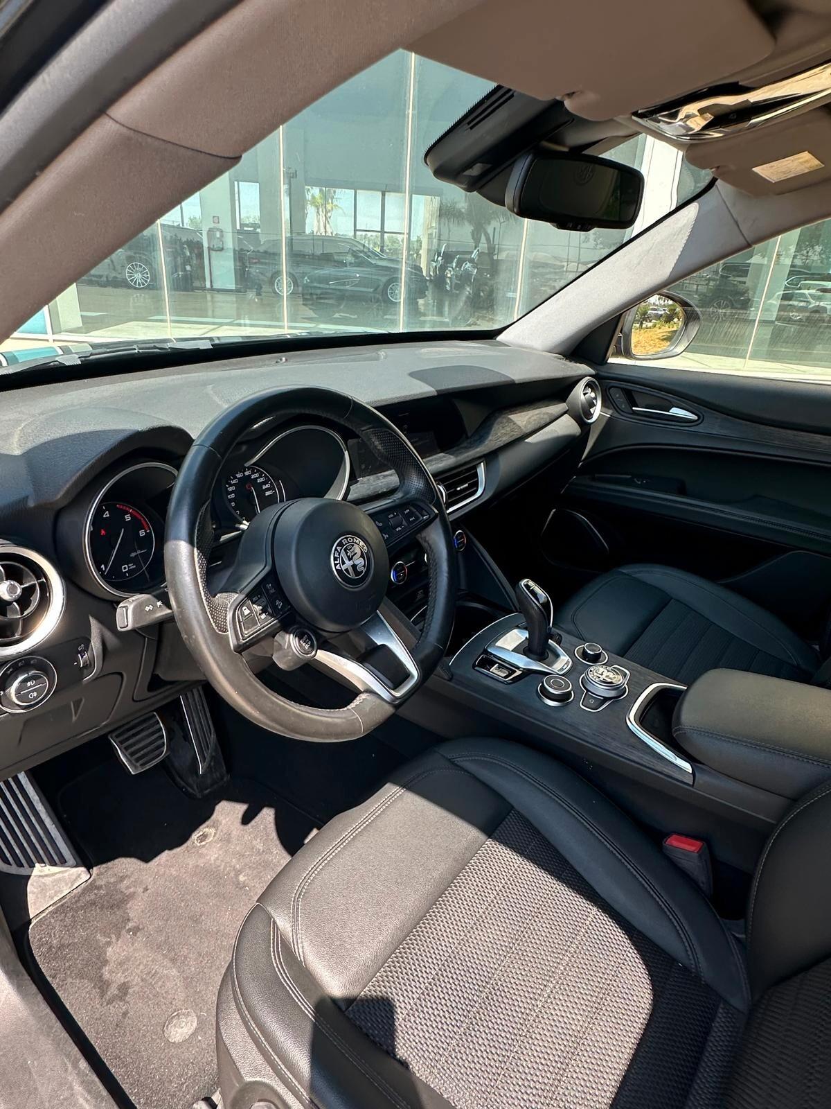 Alfa Romeo Stelvio 2.2 possibilità noleggio no scoring
