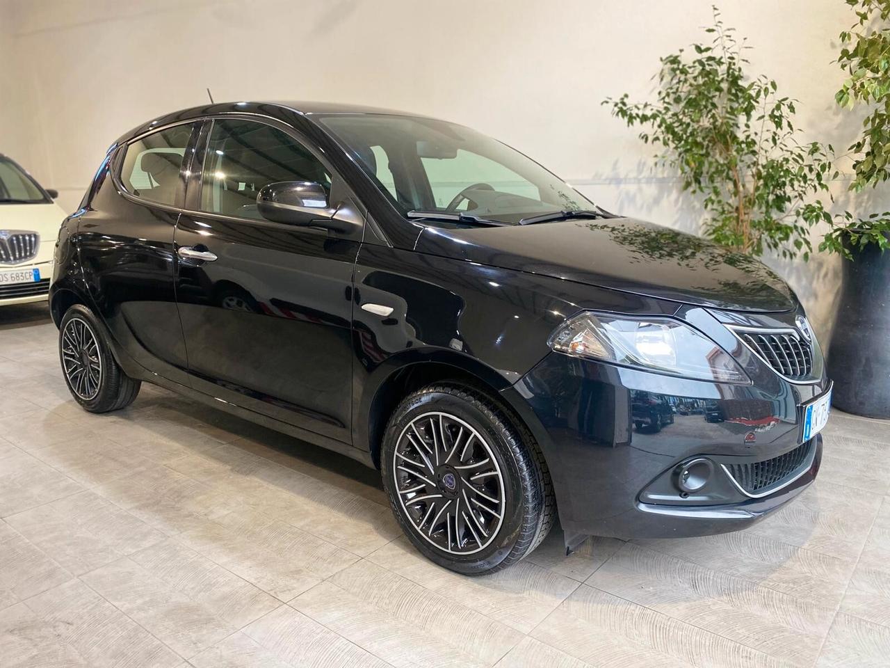LANCIA YPSILON 1.0 FIREFLY 5 porte Hybrid *GOLD* 3/2023 57MILAKM