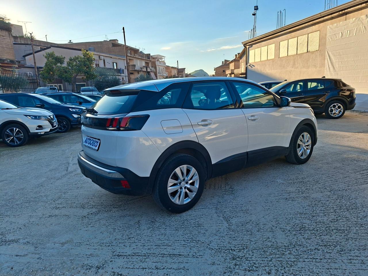 Peugeot 3008 BlueHDi 130 S&S EAT8 Business