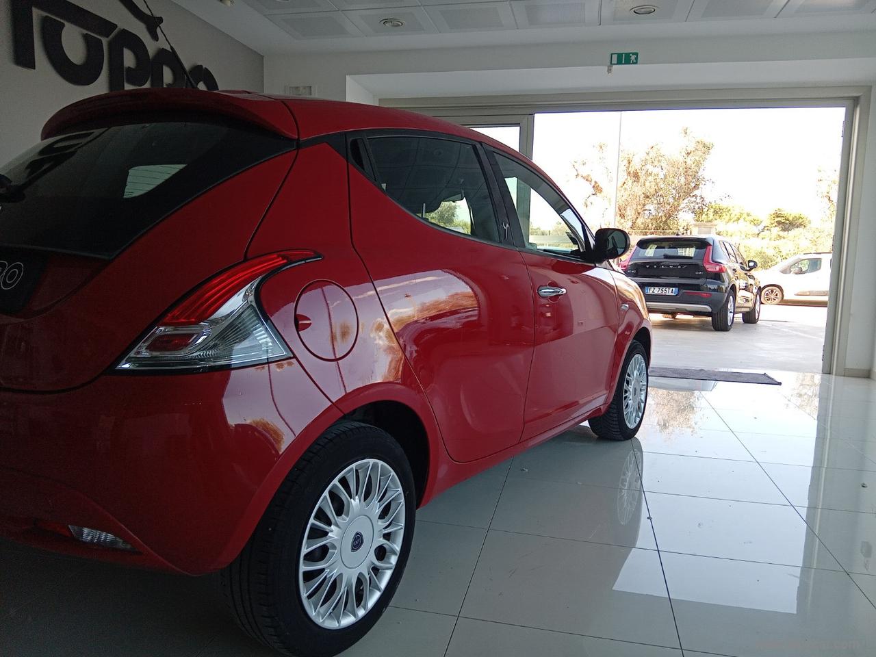 LANCIA Ypsilon 1.2 69 CV 5p. Platinum