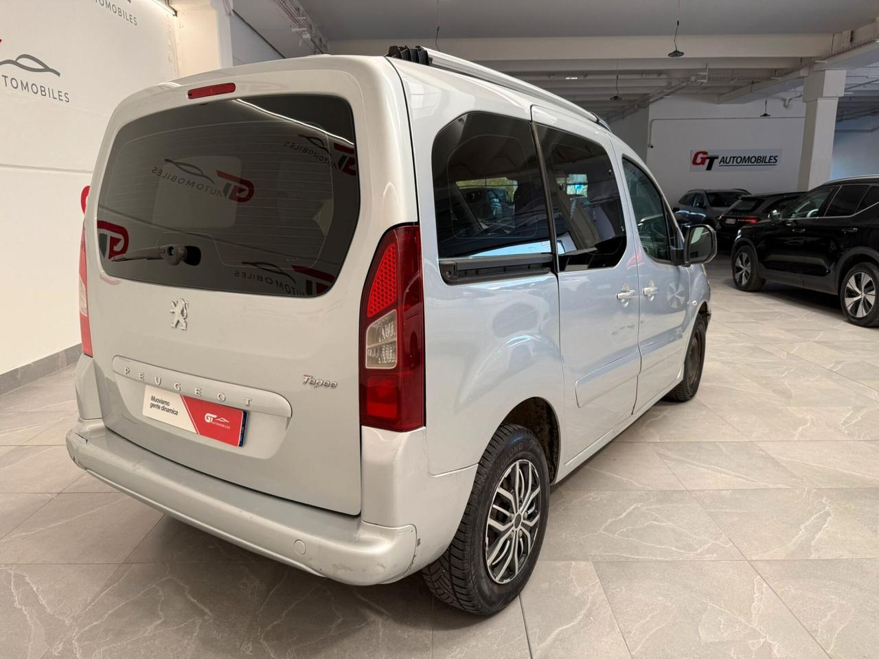 Peugeot Partner Tepee 1.6 HDi 75CV Access autocarro 5 posti