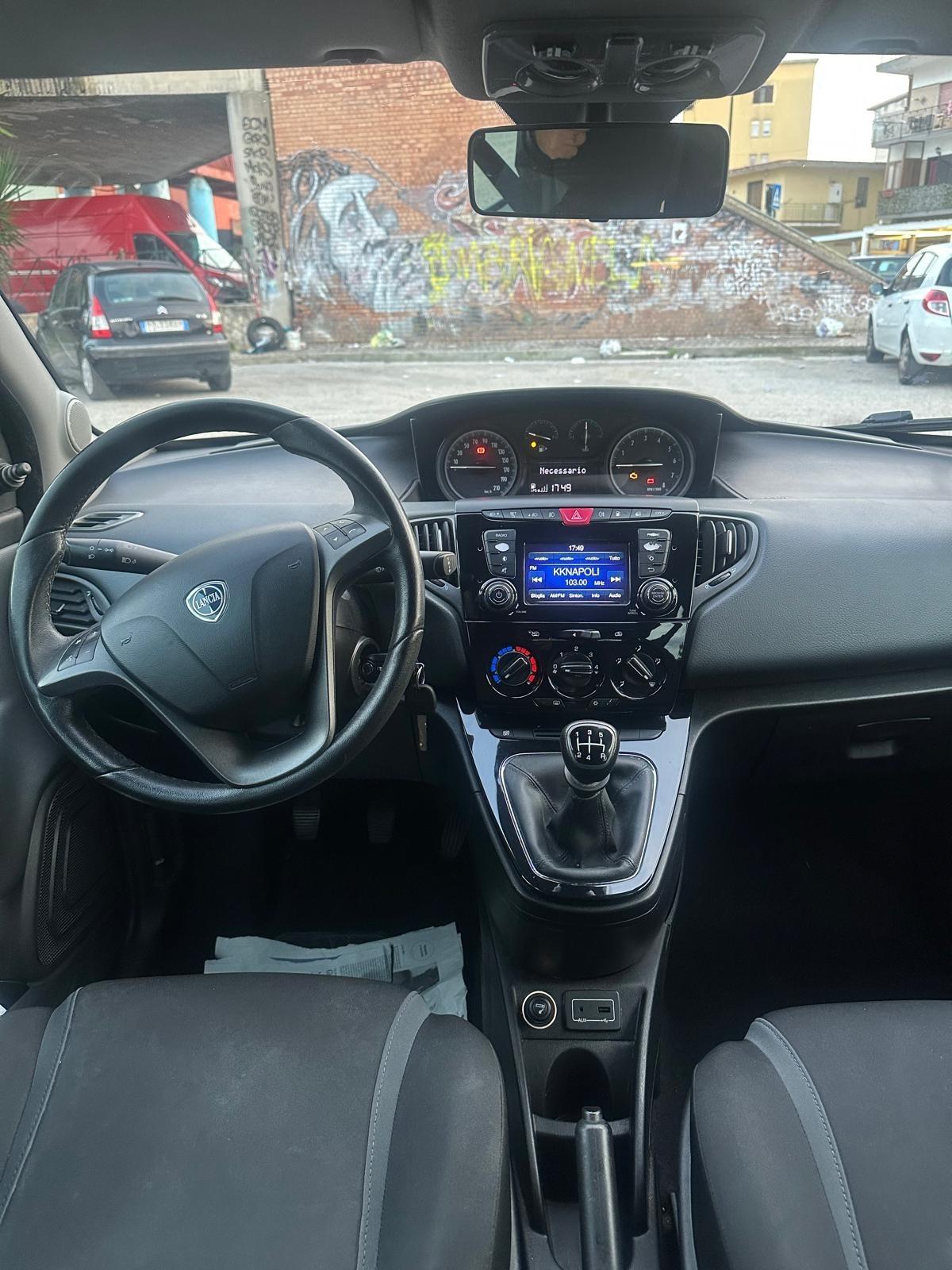 Lancia Ypsilon 1.2 69 CV 5 porte GPL Ecochic Gold