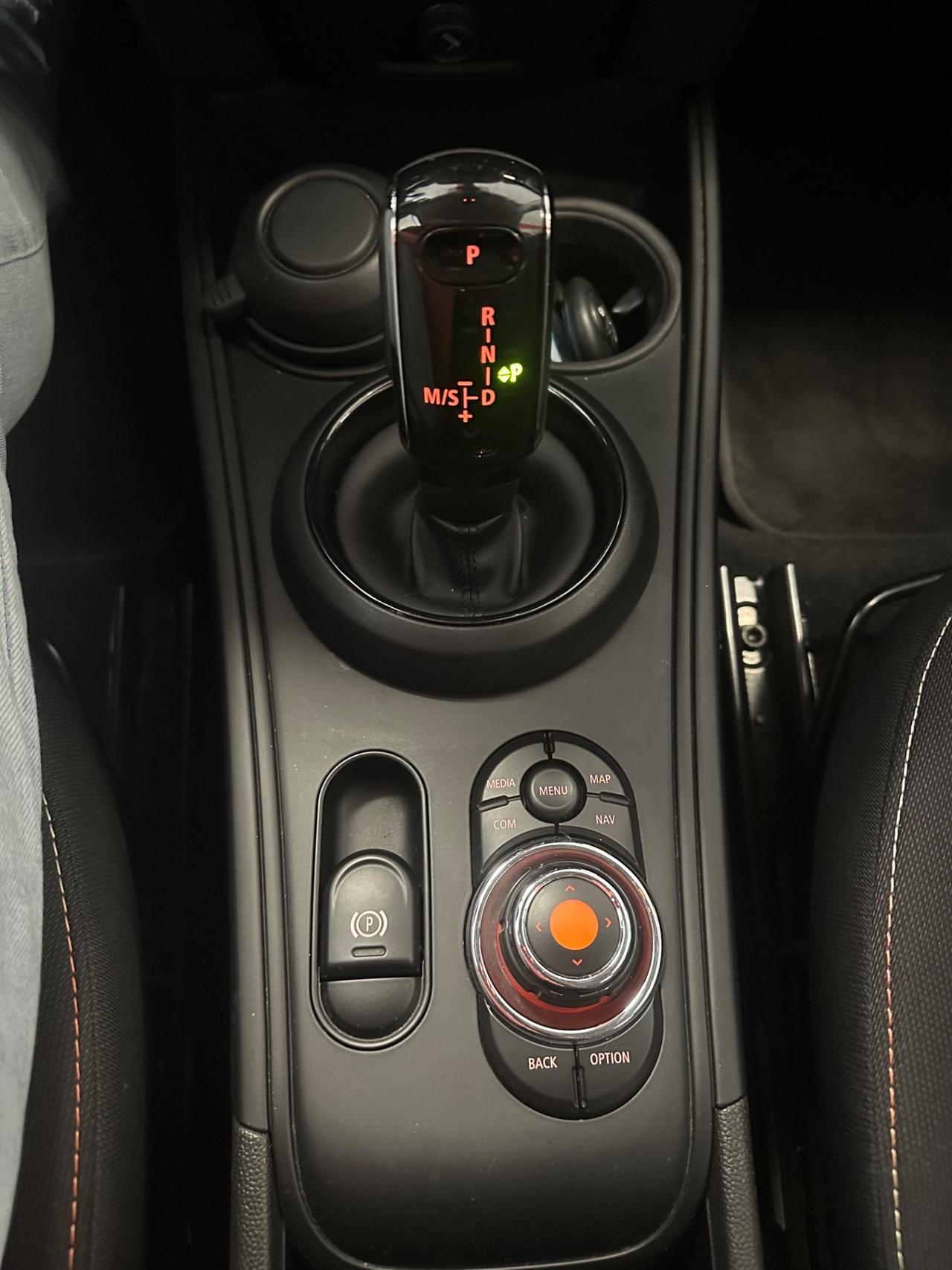 Mini Mini 5 Porte Cooper C Essential