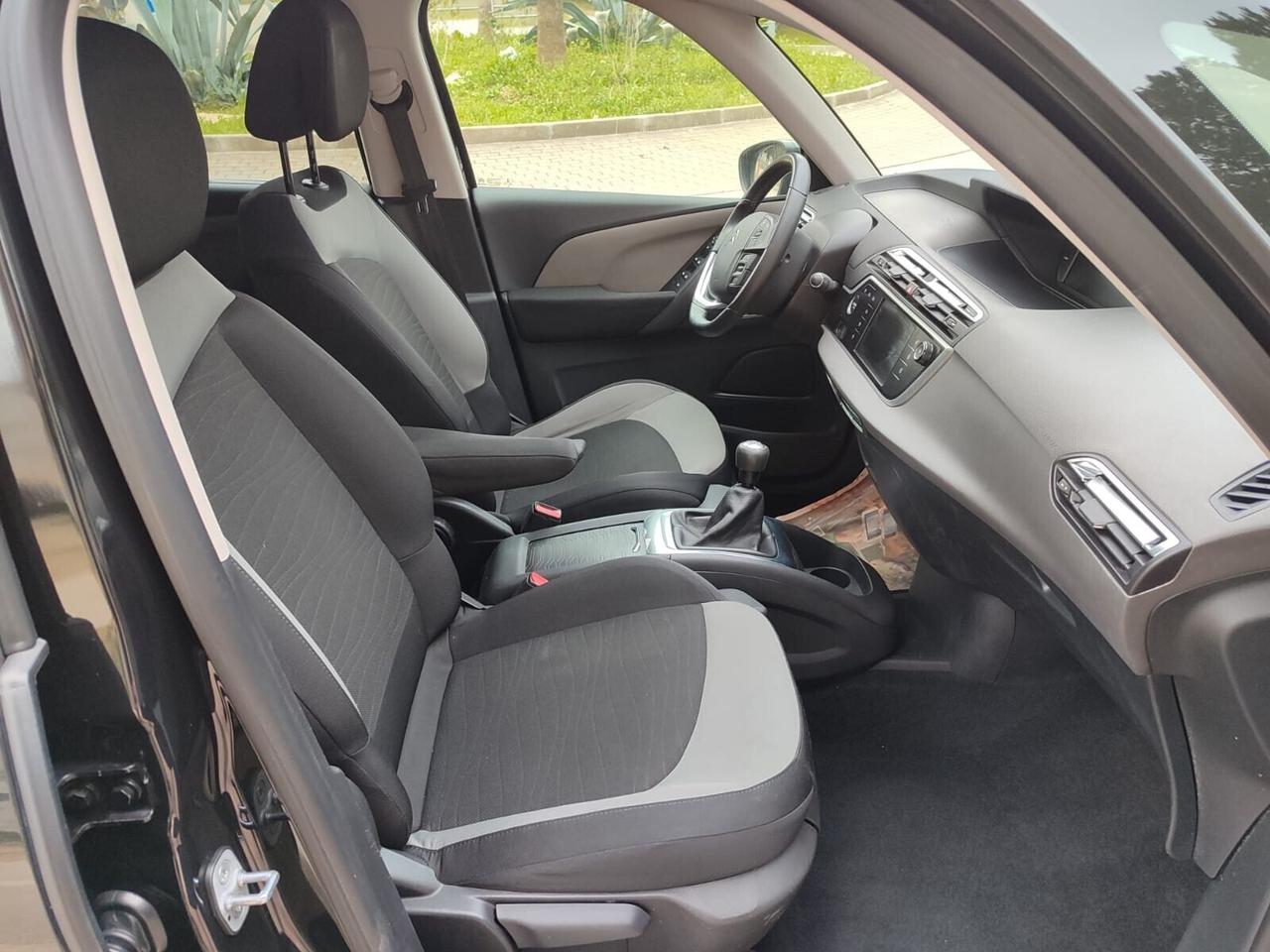 Citroen Grand C4 Picasso 1.6 e-HDI 115cv 7POSTI