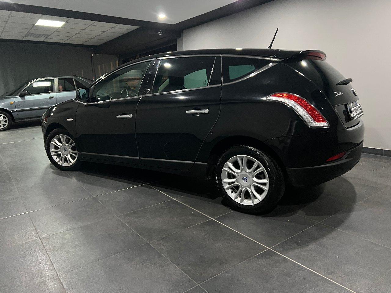 Lancia Delta 2.0 mjt Platino 165cv