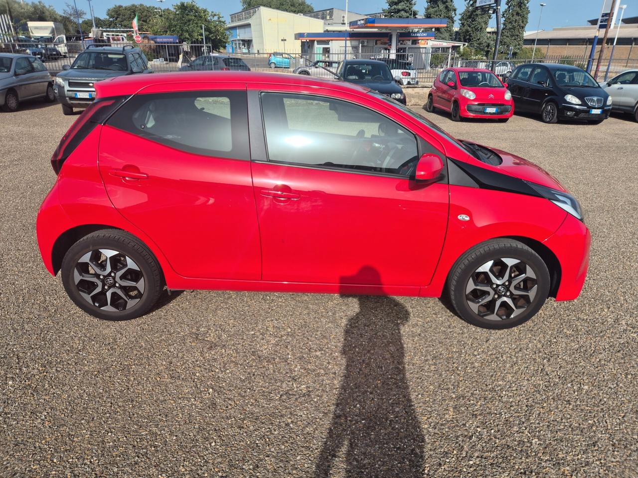 Toyota Aygo Connect 1.0 VVT-i 72 CV 5 porte x-play