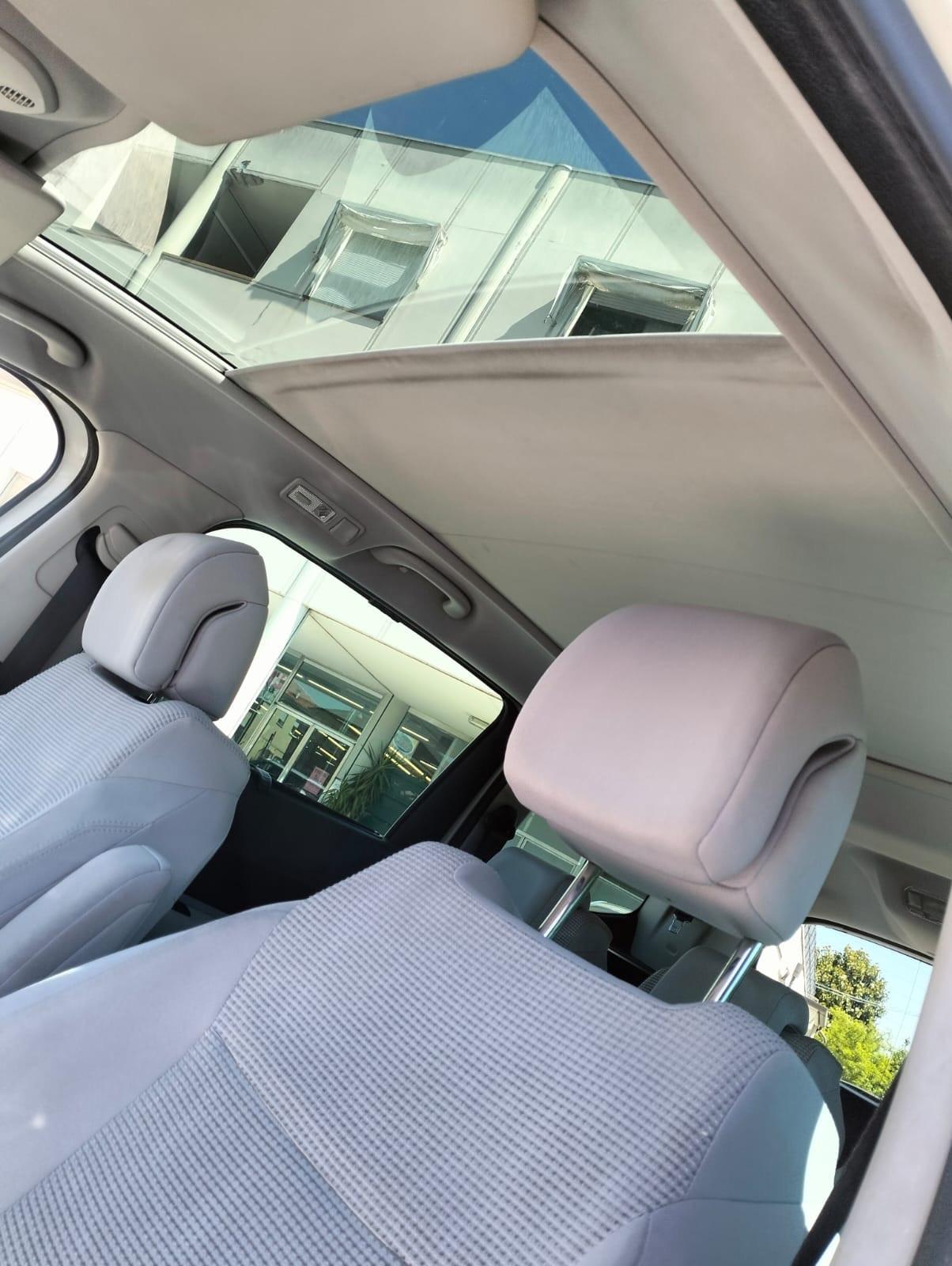 Peugeot 5008 2.0 HDi 150CV Allure 7 POSTI
