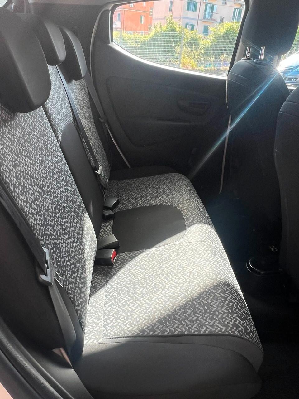 Lancia Ypsilon 1.0 FireFly 5 porte S&S Hybrid - AZIENDALE - EURO6 - NO VINCOLO FINANZIAMENTO
