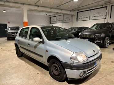 Renault Clio 1.2 BENZINA - DISTRIBUZIONE FATTA A 200.000KM