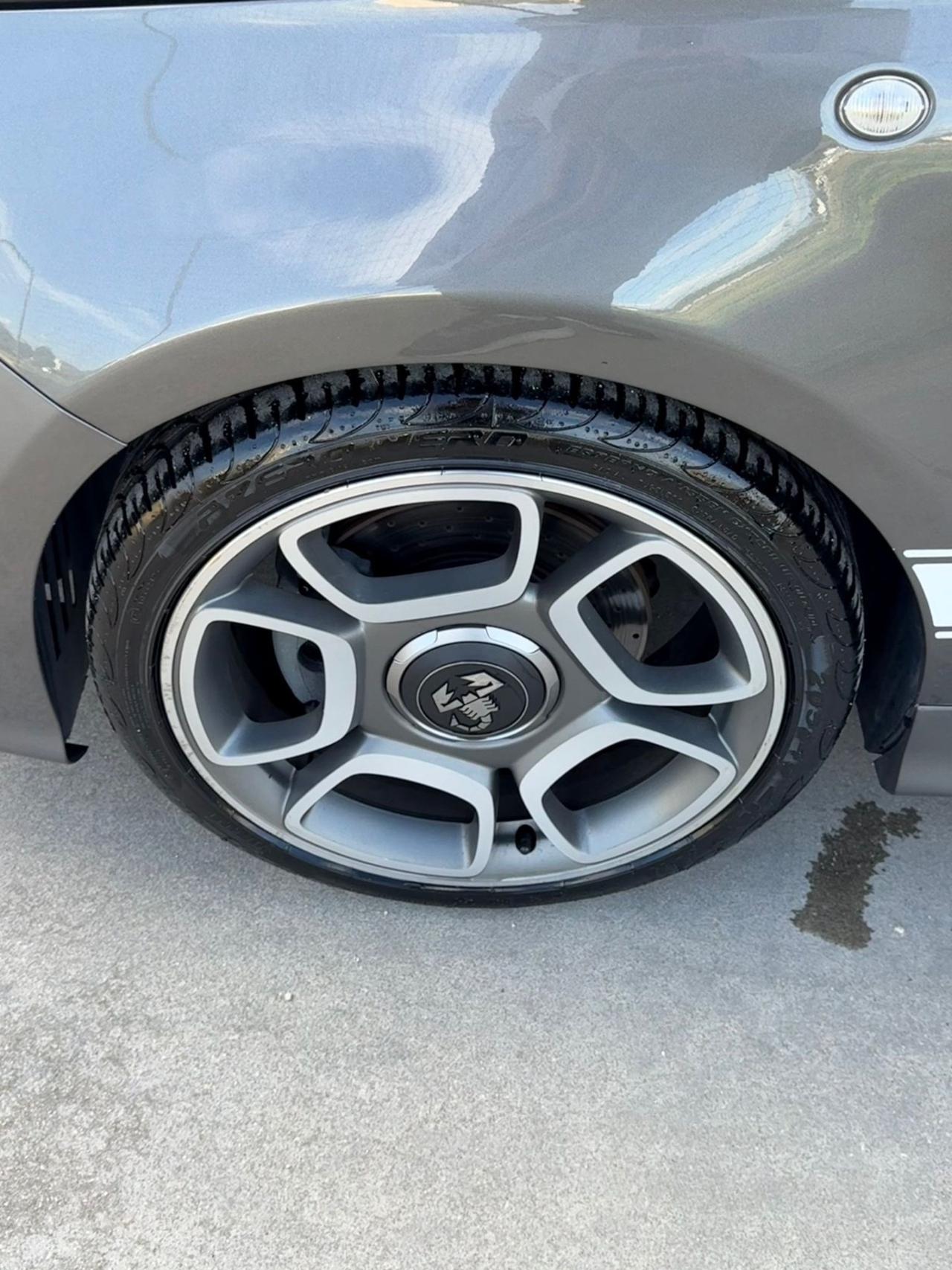 Abarth 595 1.4 Turbo T-Jet 165 CV Turismo