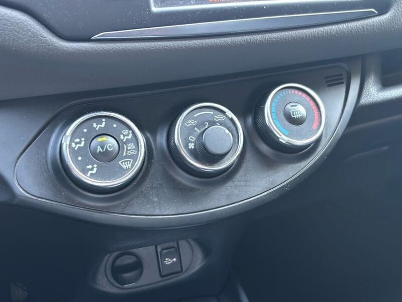 Toyota Yaris 1.0 Lounge