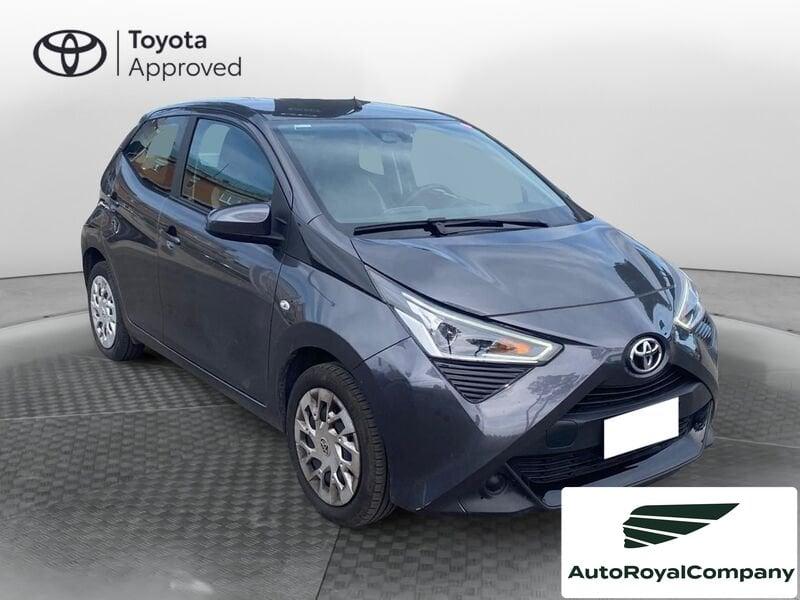 Toyota Aygo Connect 1.0 VVT-i 72 CV 5 porte x-play MMT